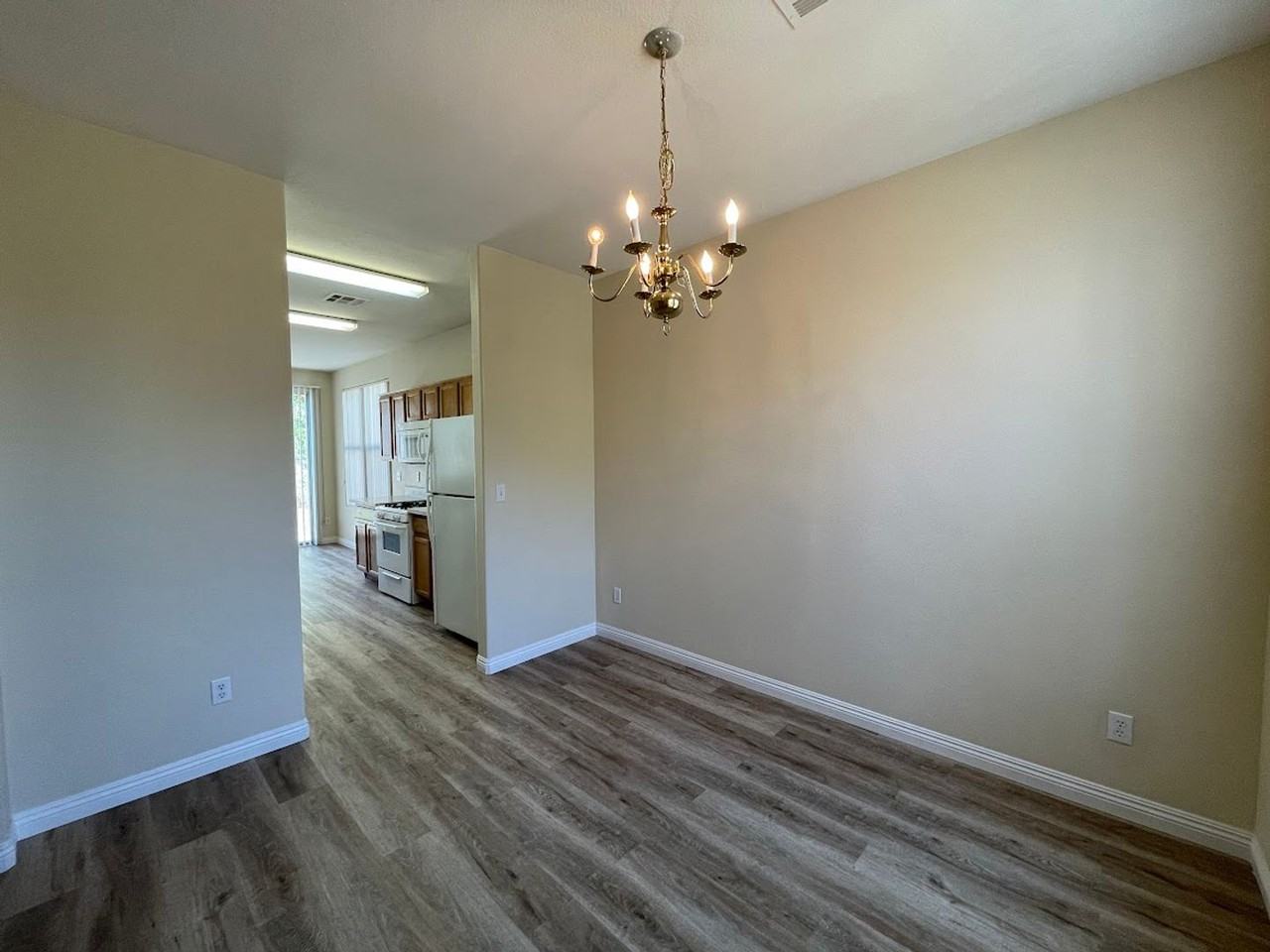 2629 Feather Cactus Ct - Photo 3 of 33