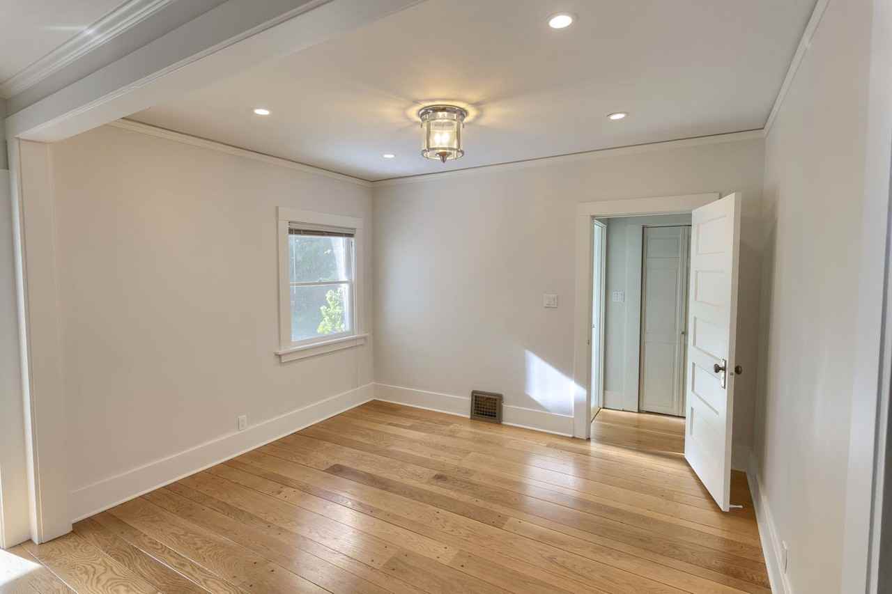 68 Oak St - Photo 7 of 22