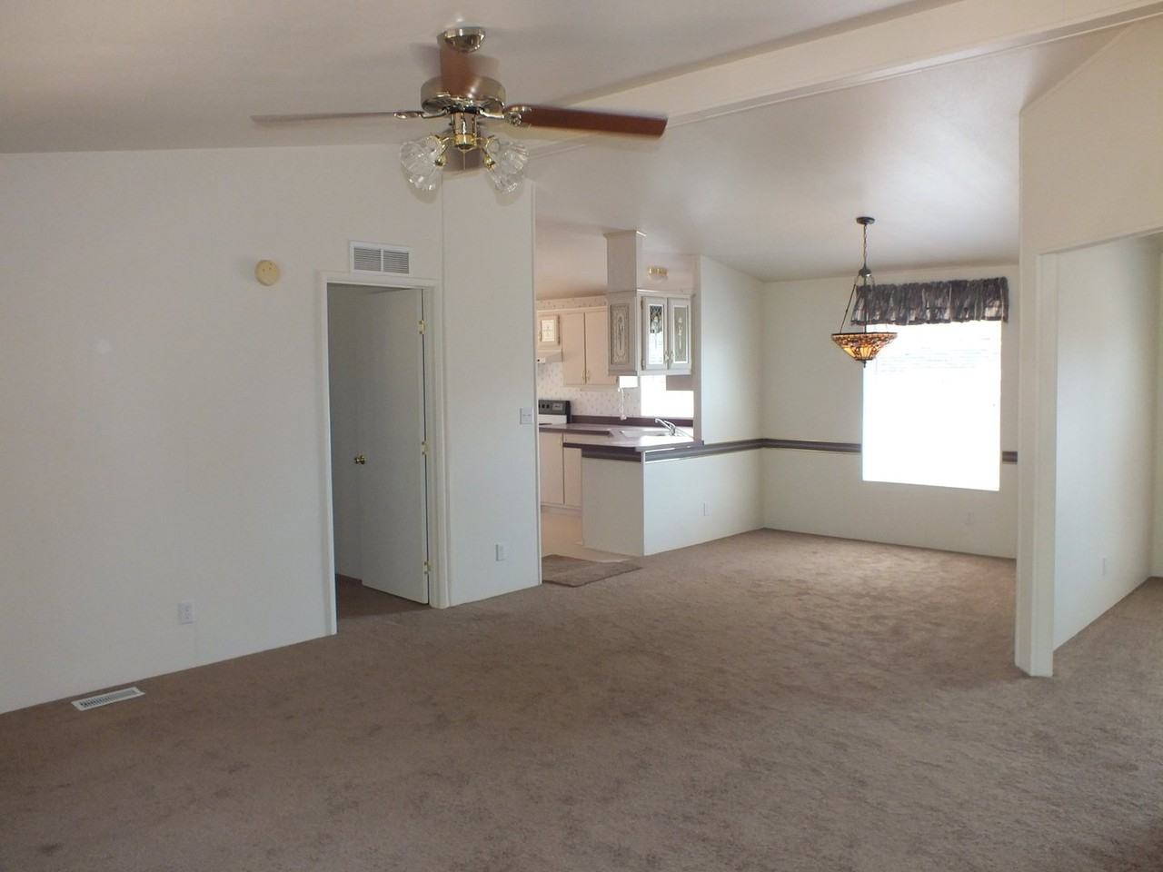 1048 Donkey Ln - Photo 2 of 8