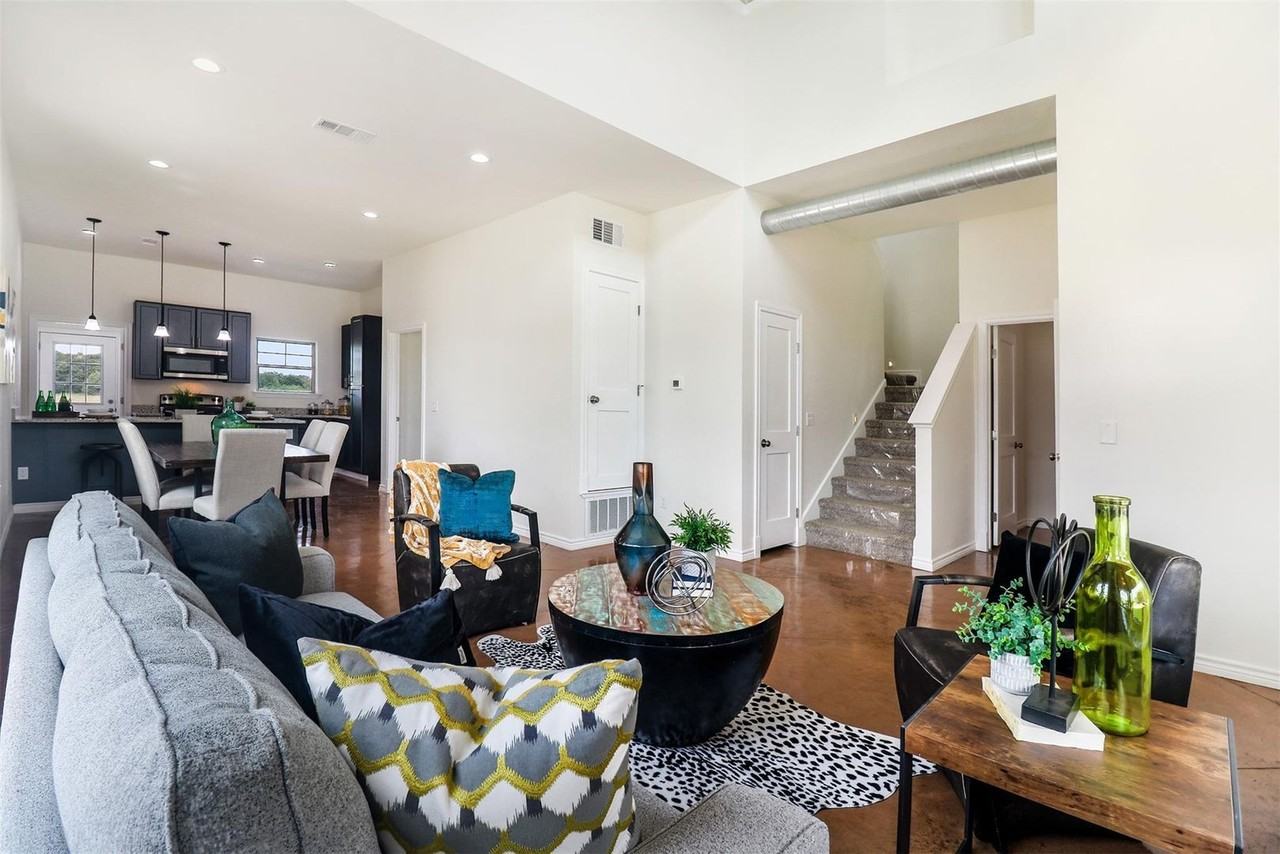 206 Perch Dr - Photo 6 of 25