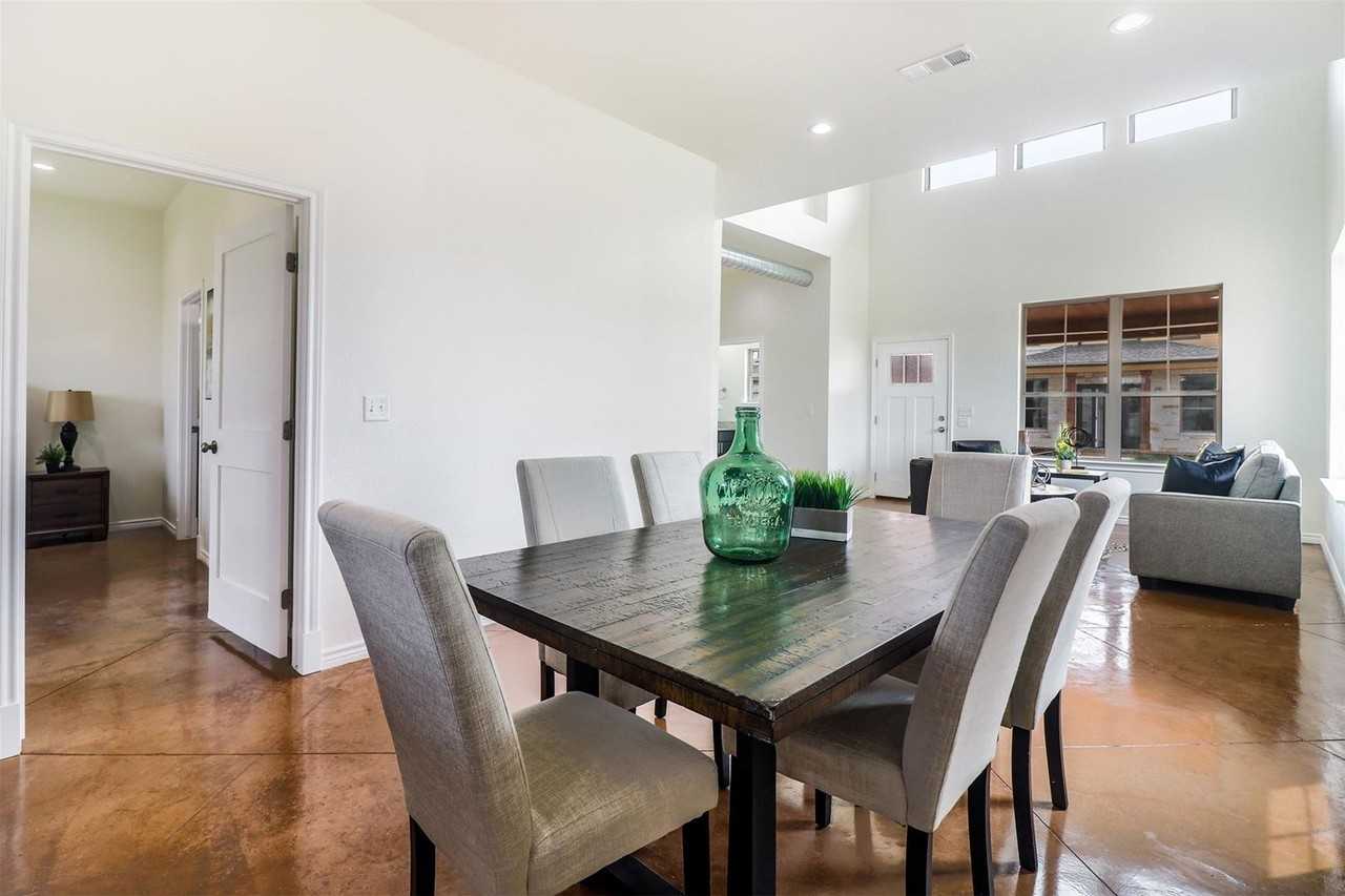 206 Perch Dr - Photo 7 of 25