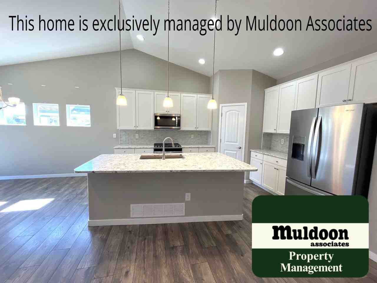 7341 Glen Forest Ln - Photo 5 of 31