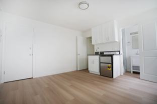 Lincoln 858 - Photo 1 of 1