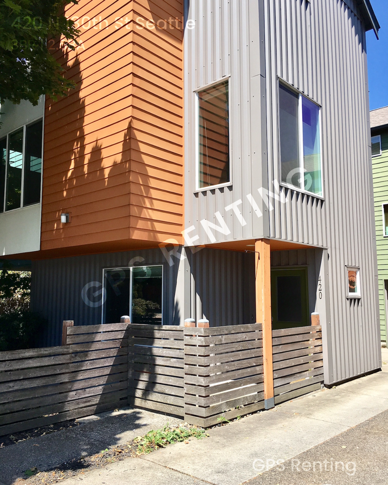 420 N 130th St - Photo 3 of 21
