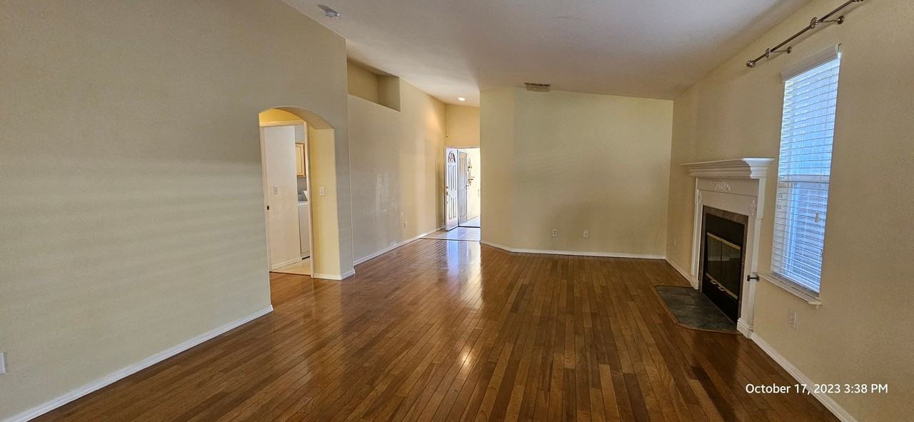 1844 Evelyn Ct - Photo 3 of 39