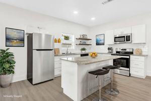 featured image of 2105 Walnut St