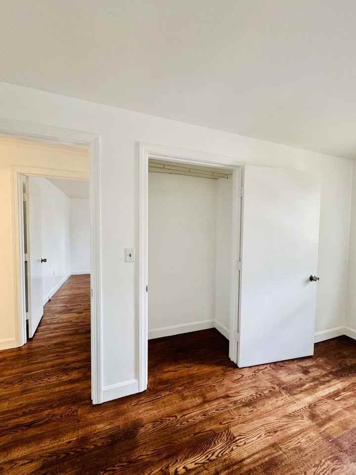 40 Curtis St - Photo 5 of 17