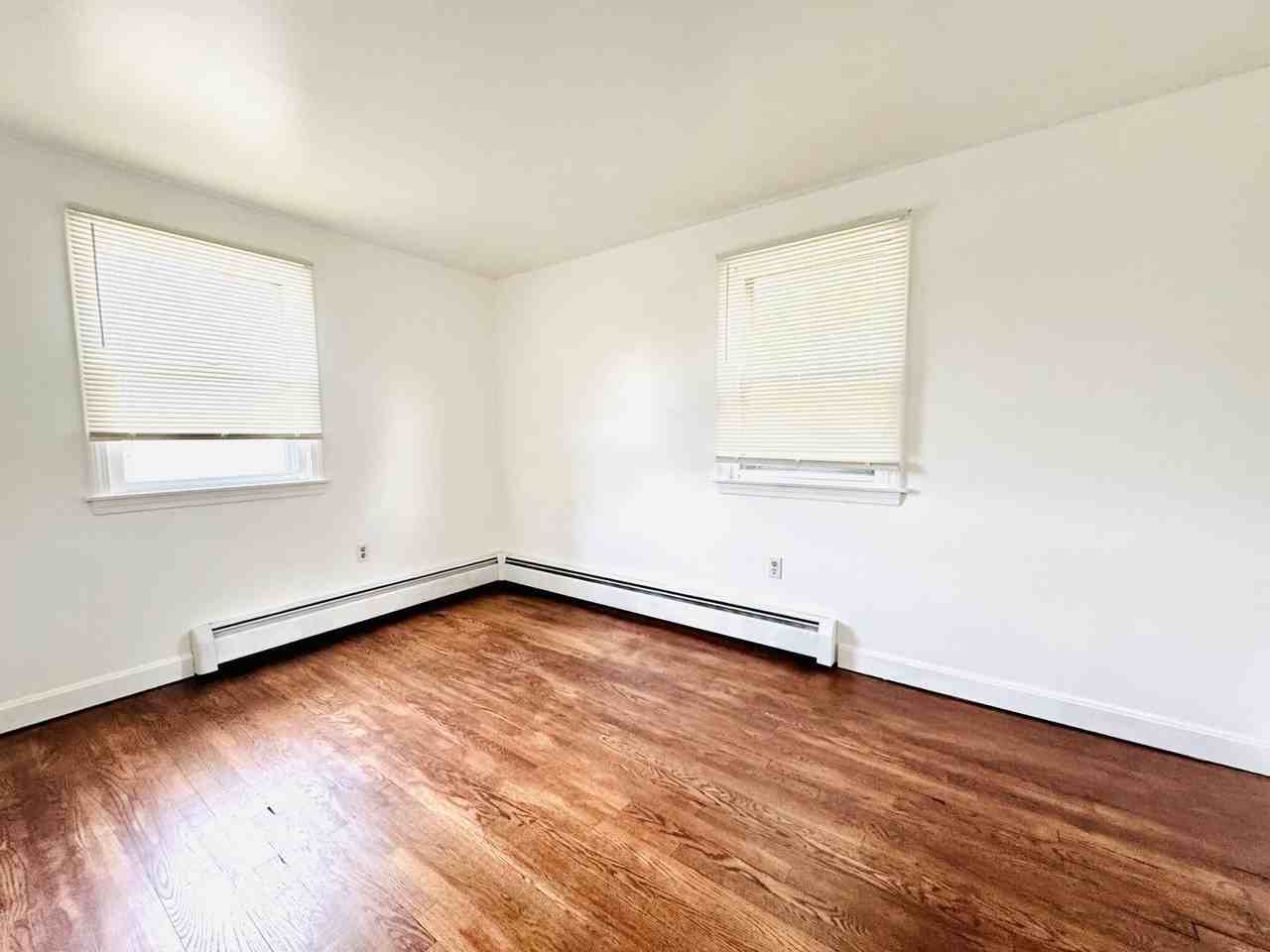 40 Curtis St - Photo 6 of 17