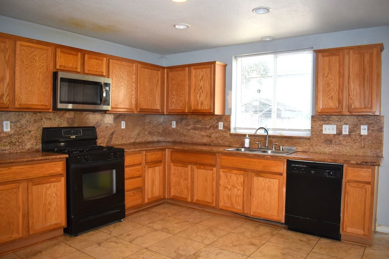 4213 Kirsten Dr - Photo 6 of 16