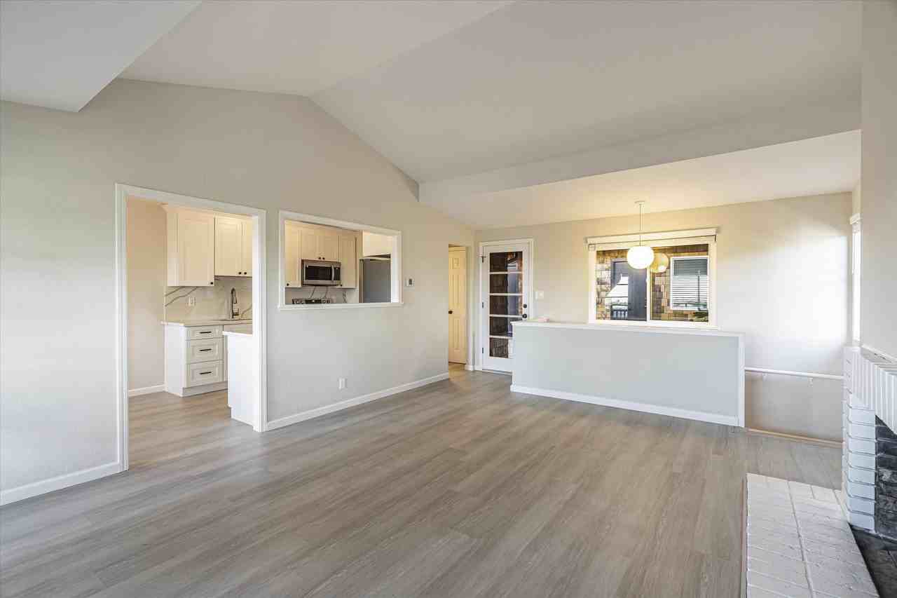 109 Cleland Ave - Photo 4 of 15