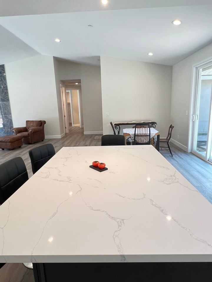 1011 Hyde Park Drive - Photo 7 of 36