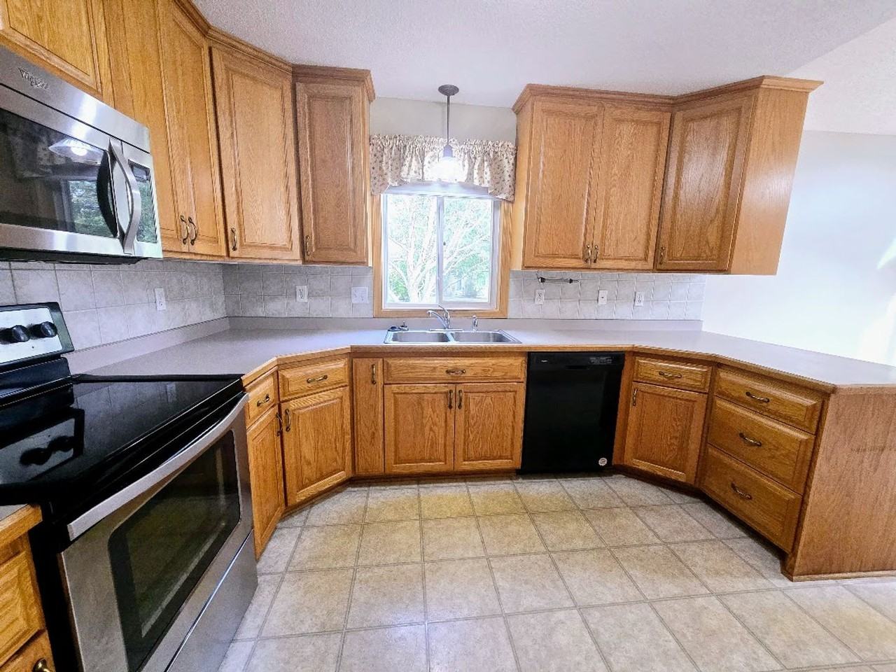 2858 Aldrich Trl - Photo 6 of 23