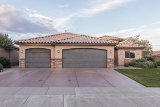 518 N Kensention Ave - Photo 1 of 1