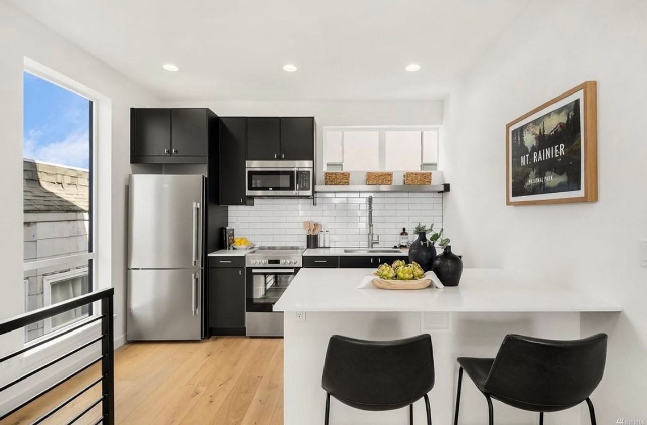 6234 Stanley Ave S #B - Photo 7 of 22