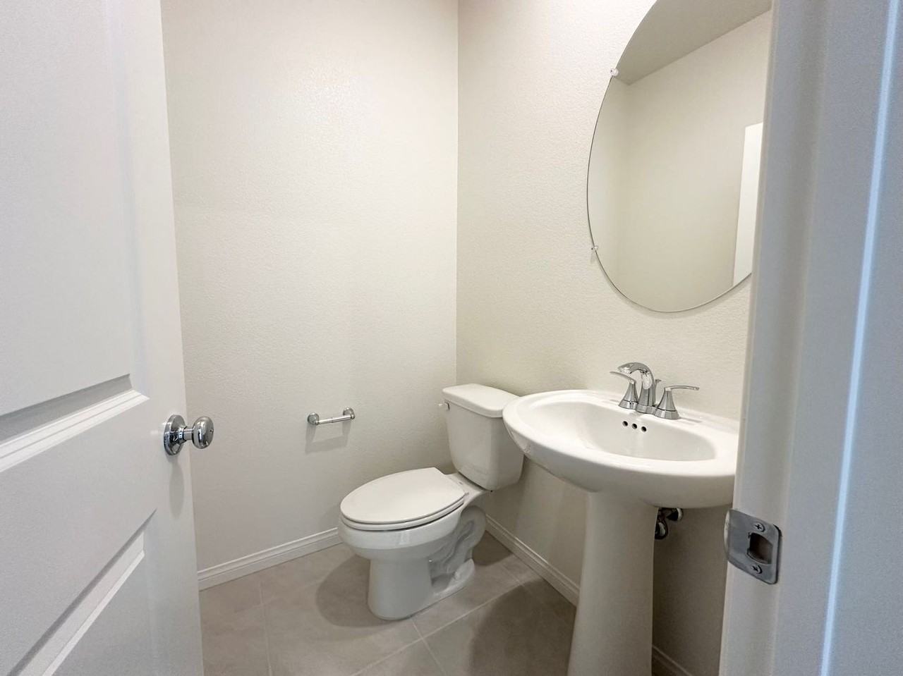 3766 Osiris Ave - Photo 3 of 23