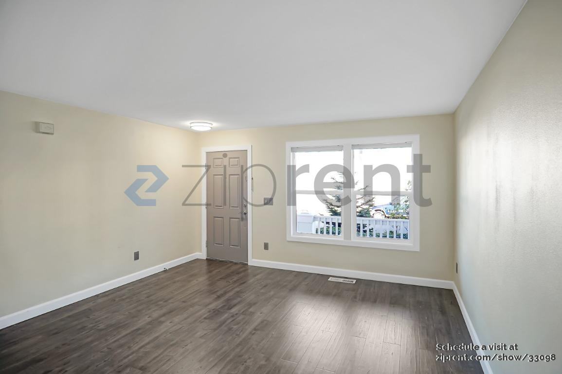 247 Ferndale Ave Se - Photo 5 of 31