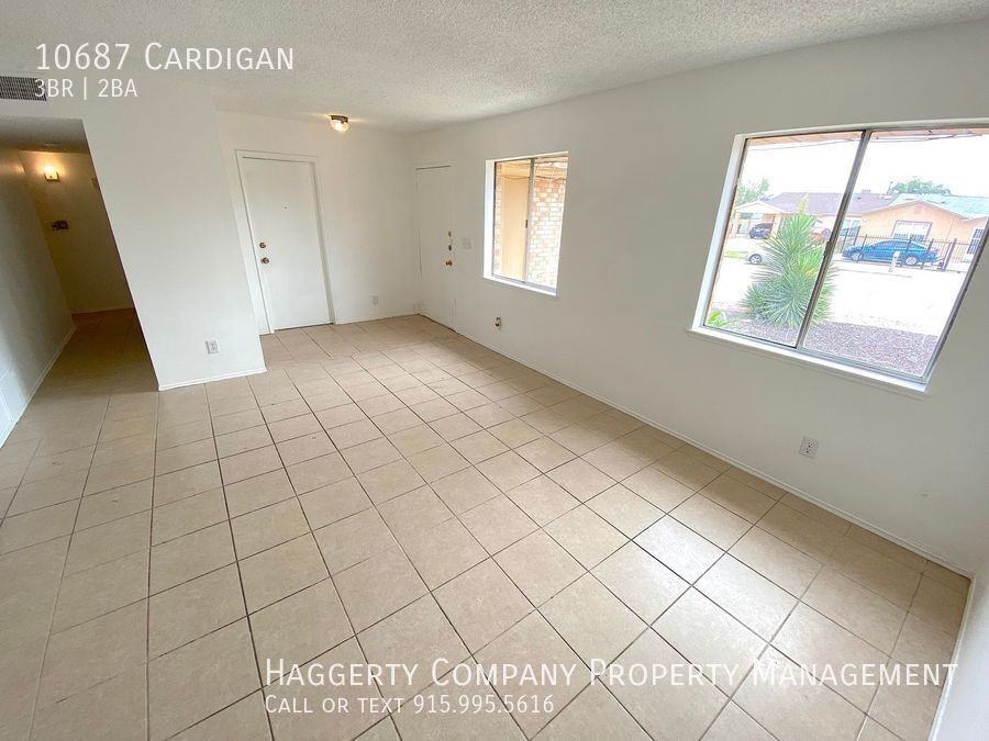 10687 Cardigan Dr - Photo 2 of 21