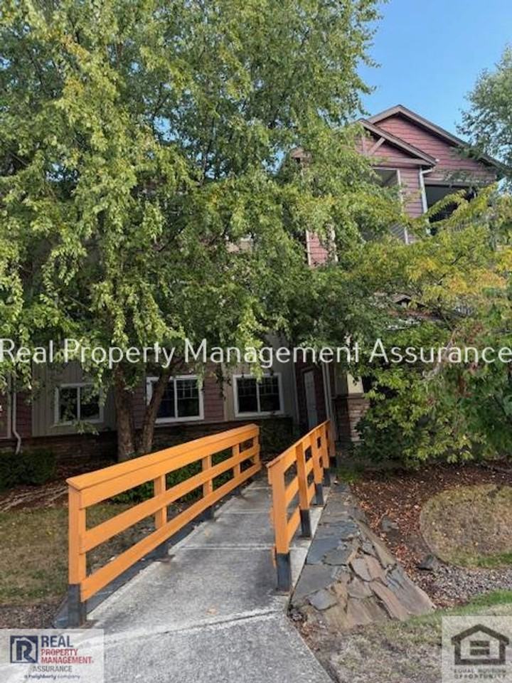 10664 Northeast Holly Street #308