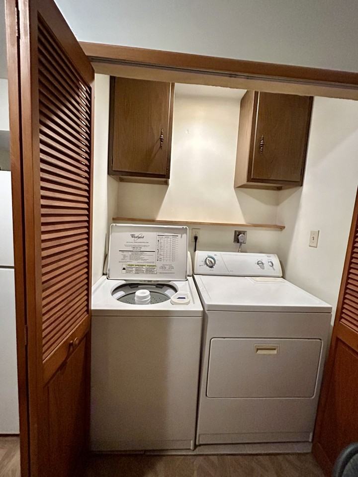 448 Jefferson St #2 - Photo 3 of 8