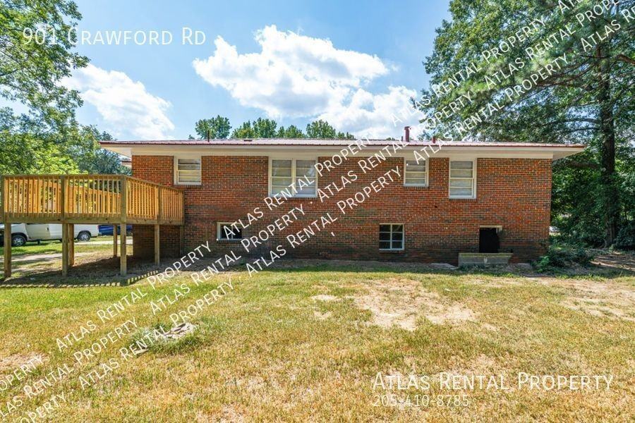901 Crawford Rd - Photo 2 of 18