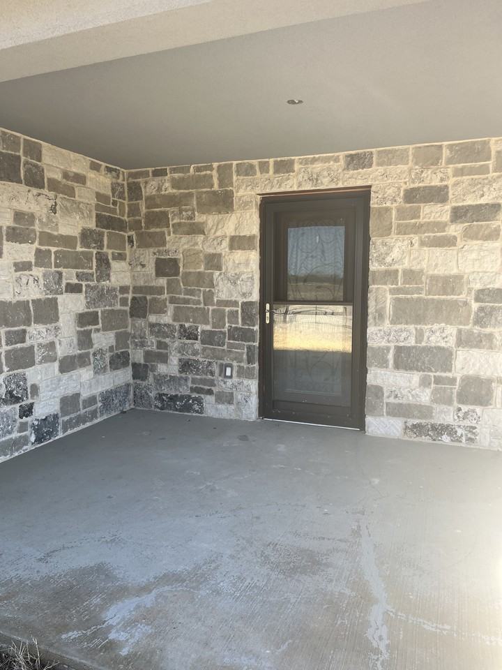 2209 Apache Dr #NA - Photo 4 of 30