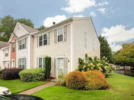 featured image of 4645 Valais Ct #94
