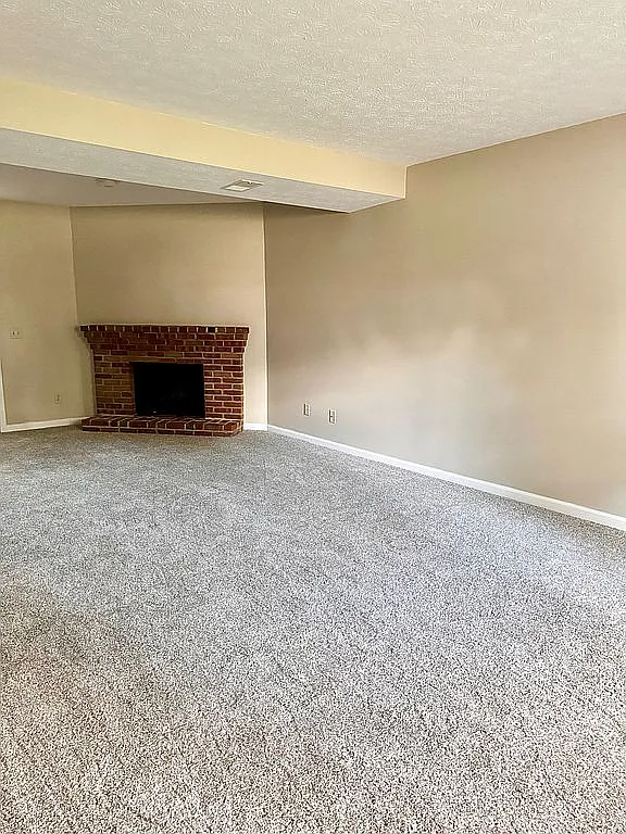 7780 Heatherview St Nw #7780 - Photo 3 of 11