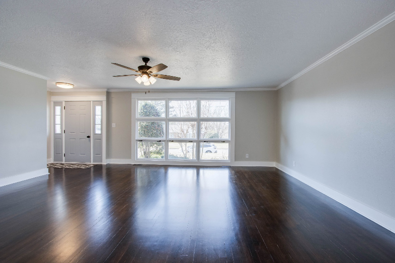208 Myers Ter - Photo 2 of 16