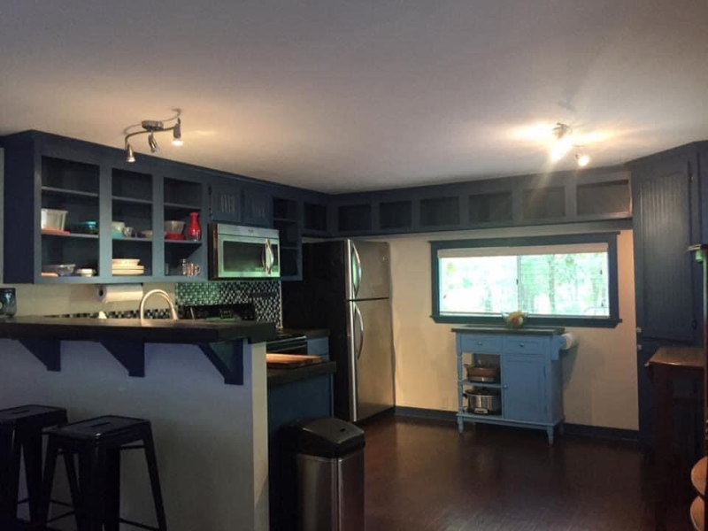 188 Private St - Photo 2 of 2