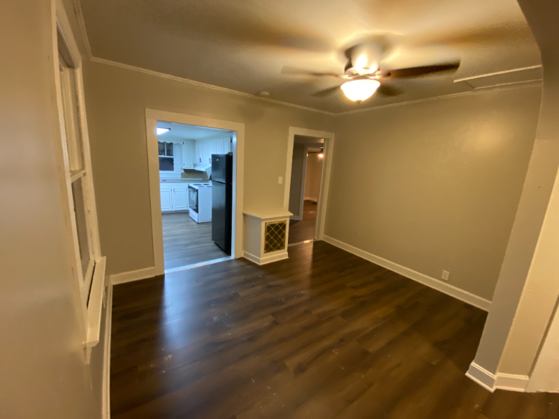 1031 4th St - Photo 6 of 17