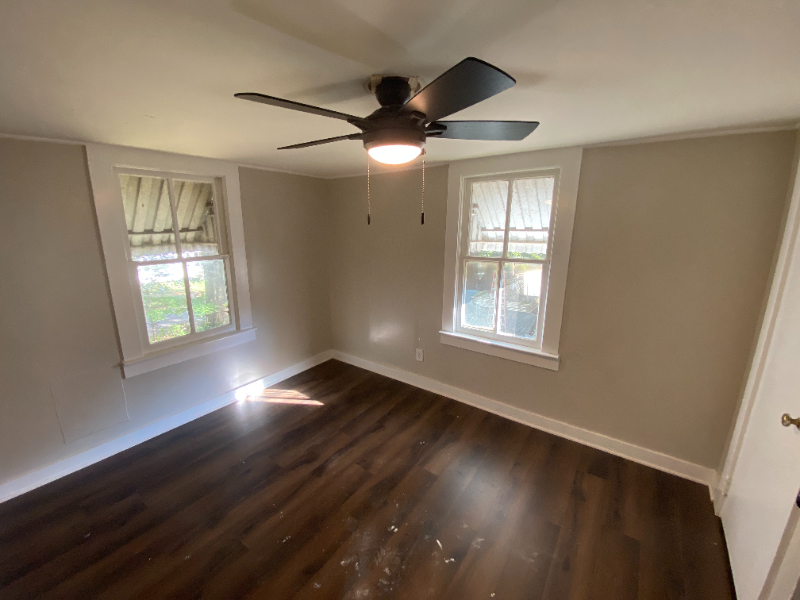 1031 4th St - Photo 7 of 17