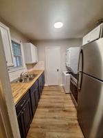 featured image of 2734 Lakehurst Ave