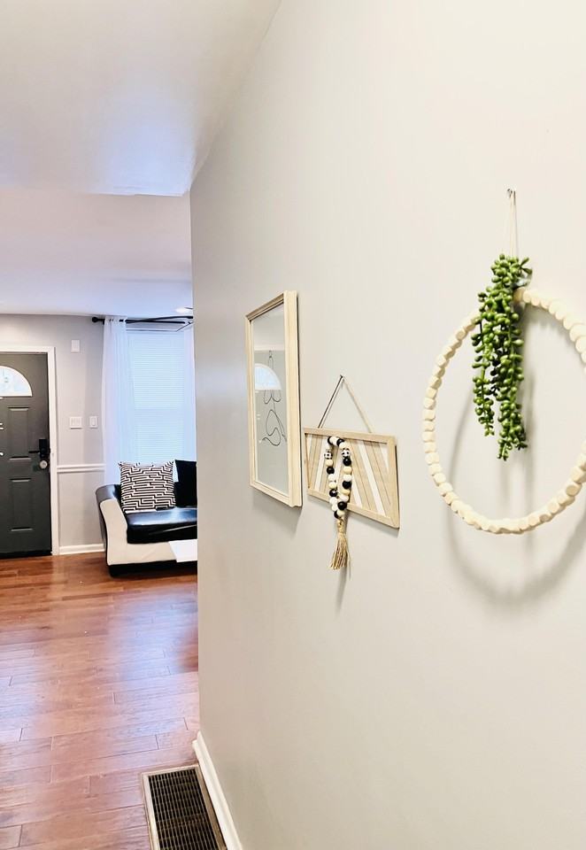 W Somerset St - Photo 5 of 22