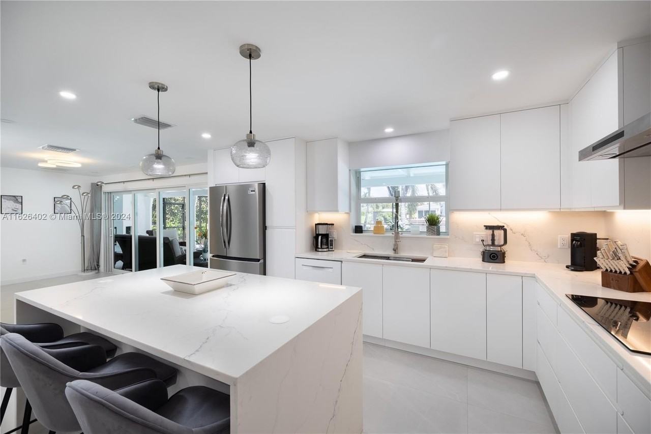 1575 Osprey Ave - Photo 6 of 50