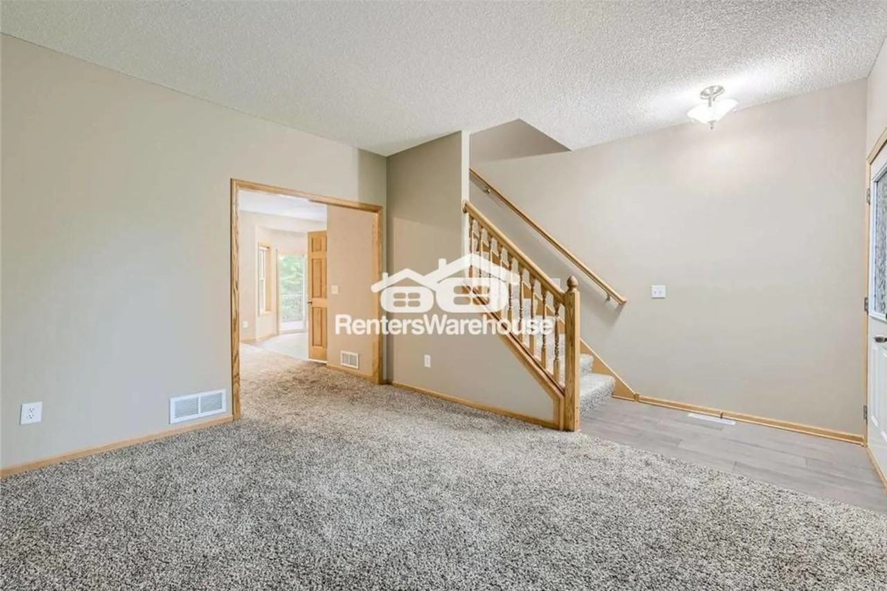 3272 119th Ave Ne - Photo 3 of 19