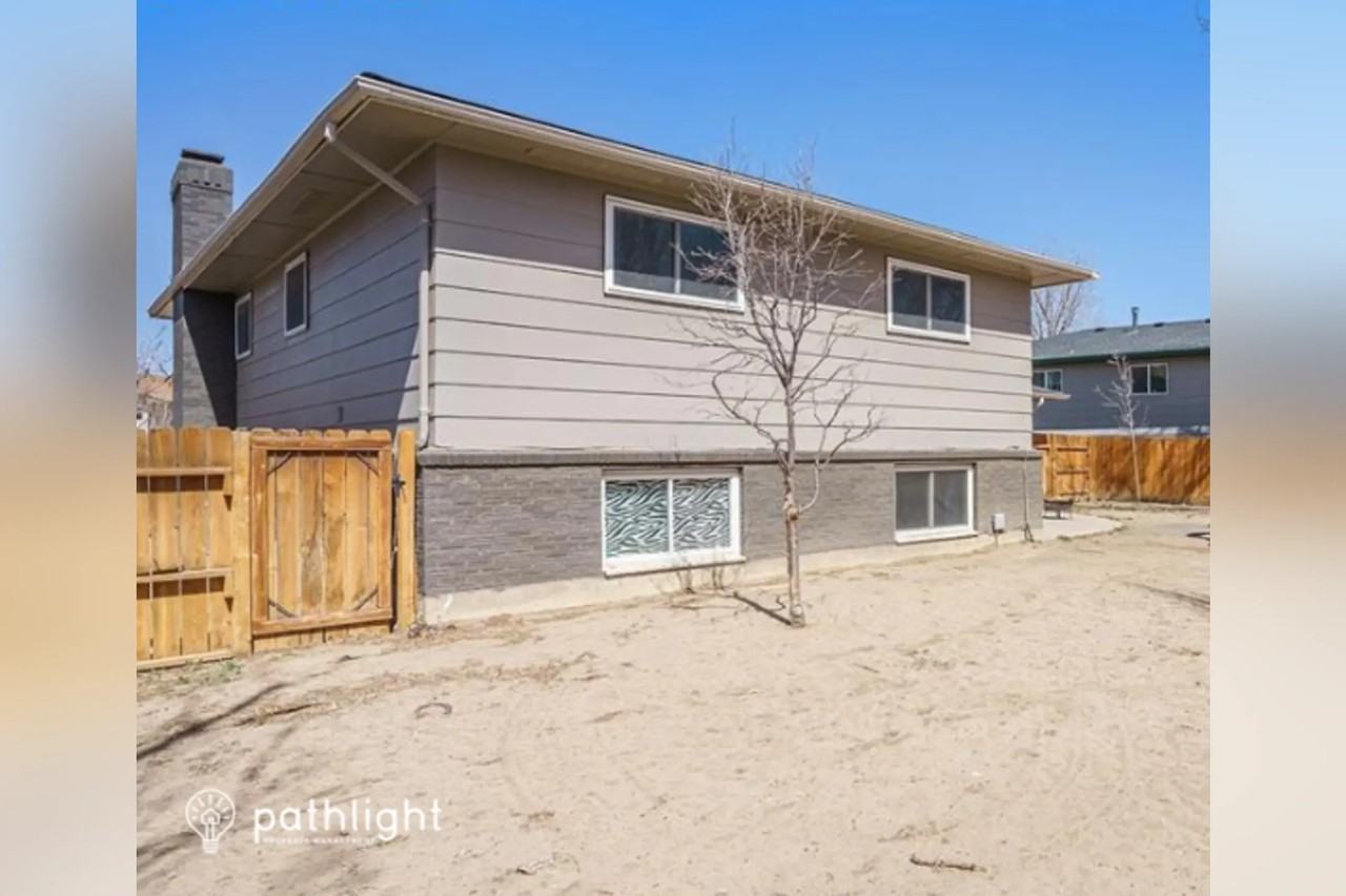 665 Dexter St - Photo 2 of 4