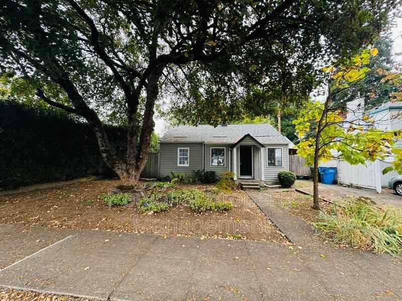 2909 Kauffman Ave - Photo 2 of 21