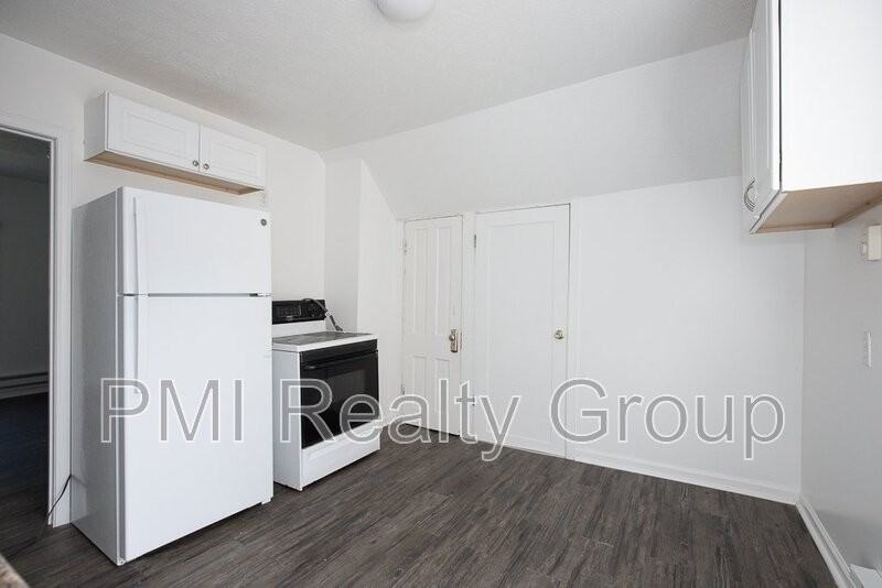 116 Water St #UP - Photo 7 of 11