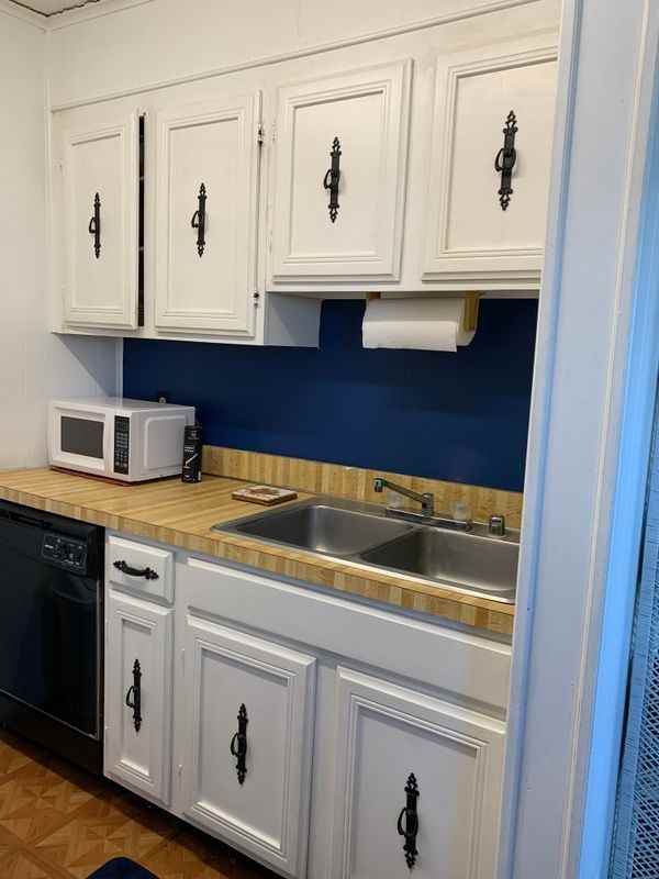 417 Robin Dr - Photo 2 of 2