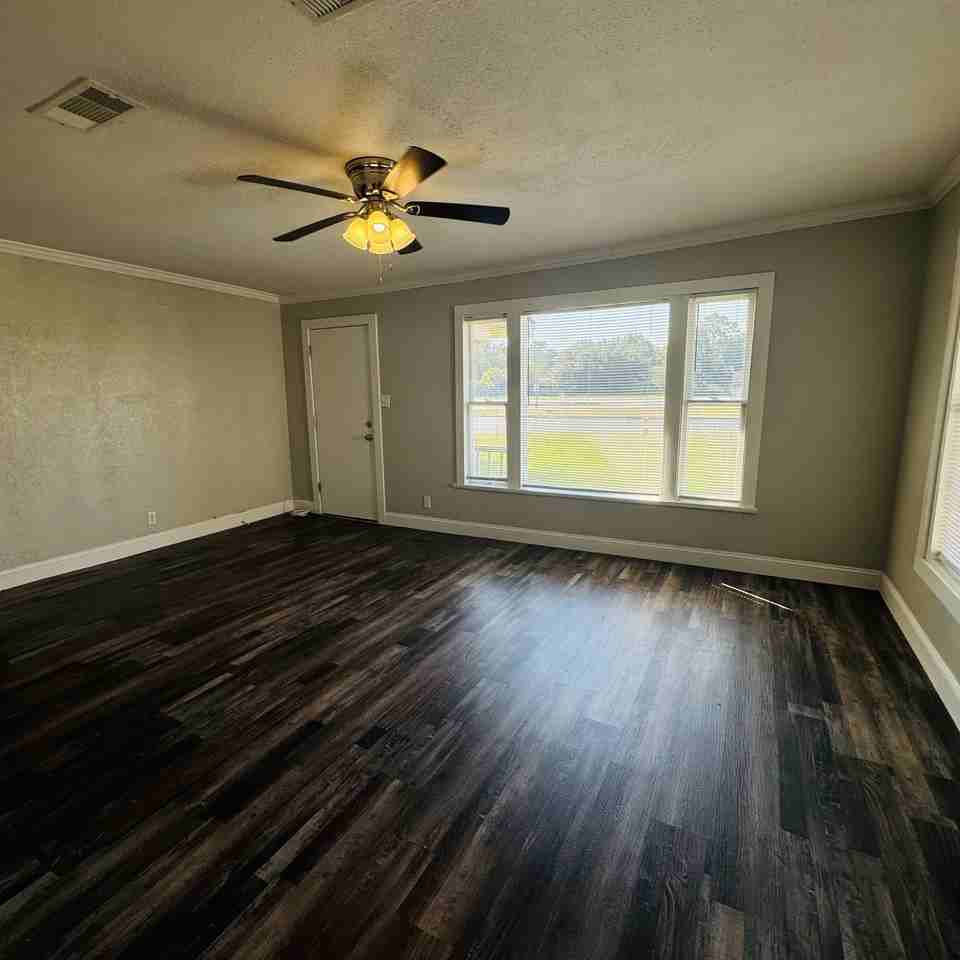 3132 E Parkway St - Photo 3 of 16