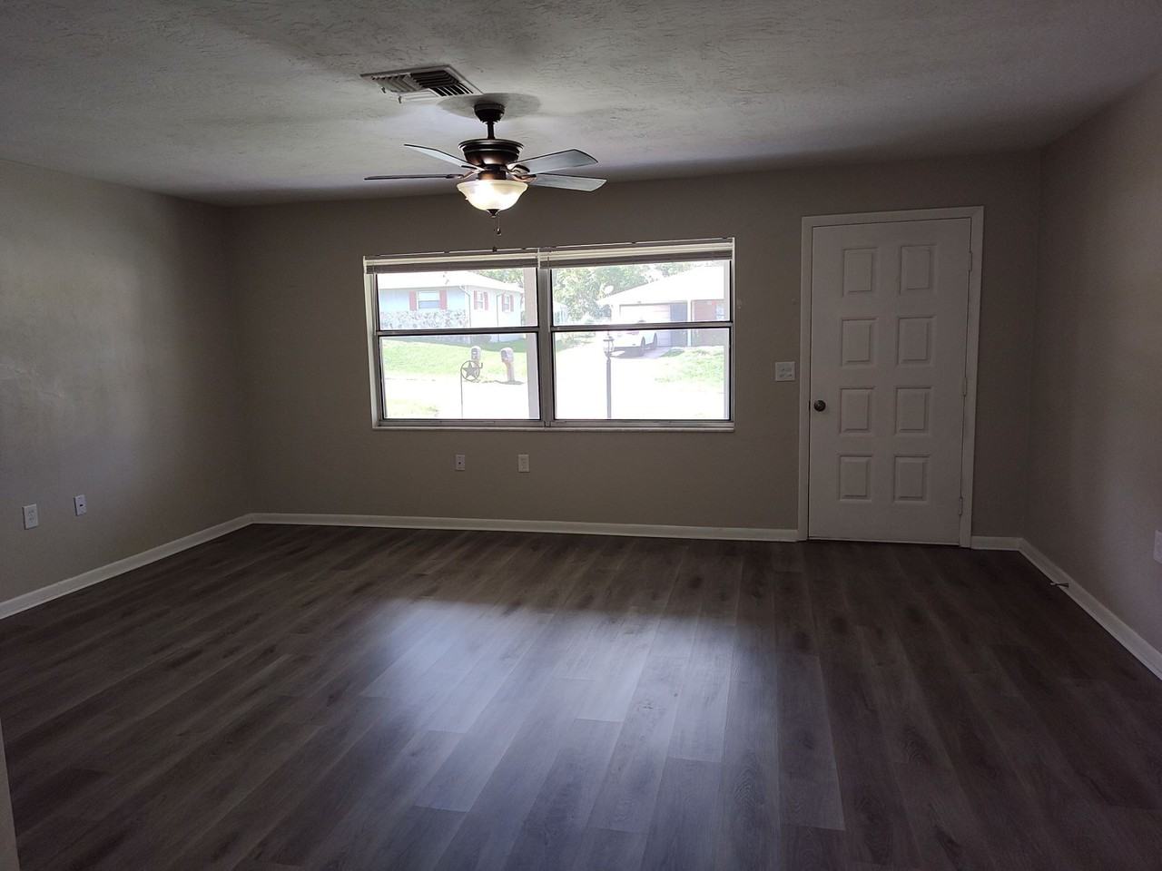 3263 N Maidencane Dr - Photo 5 of 21