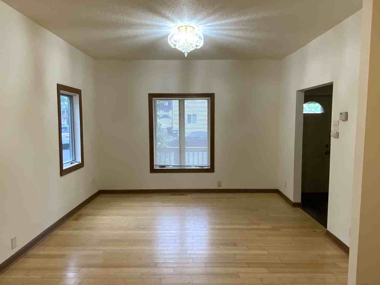 1710 Cumming Ave - Photo 3 of 22