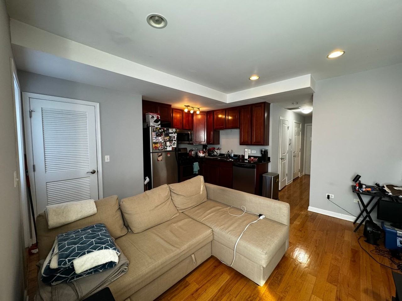 4057 W Melrose St #2 - Photo 2 of 8