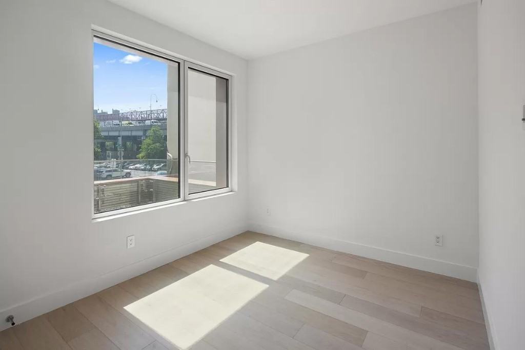 Delancey St #2A - Photo 2 of 9