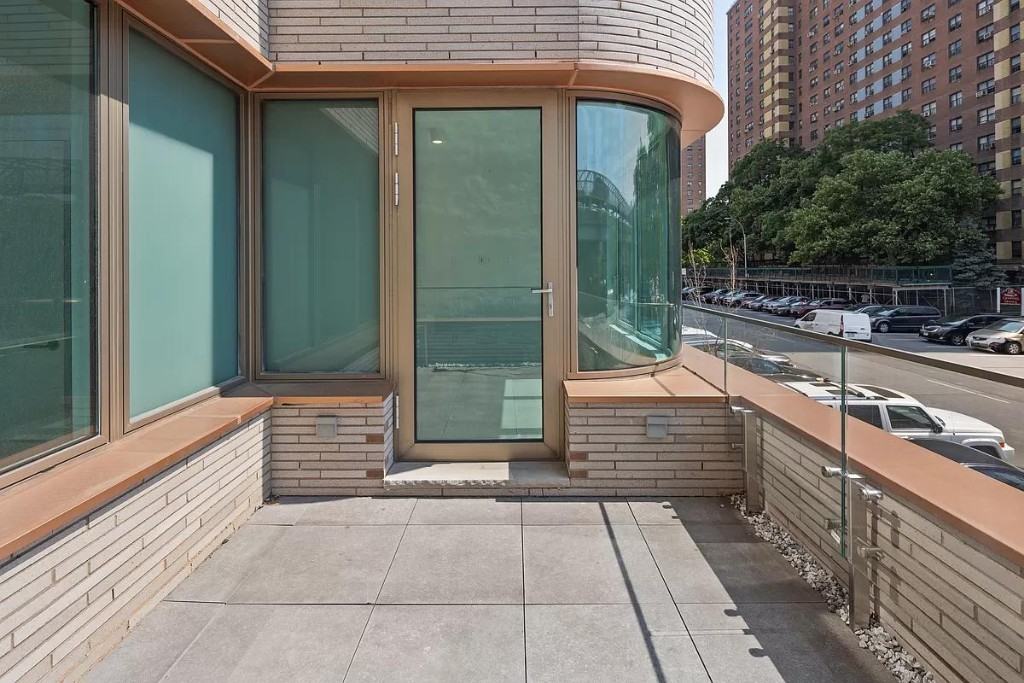 Delancey St #2A - Photo 4 of 9