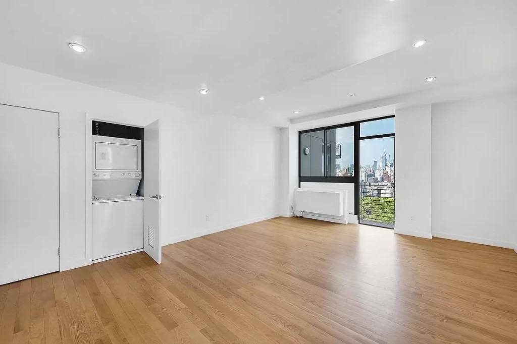 Delancey St #15A - Photo 2 of 11