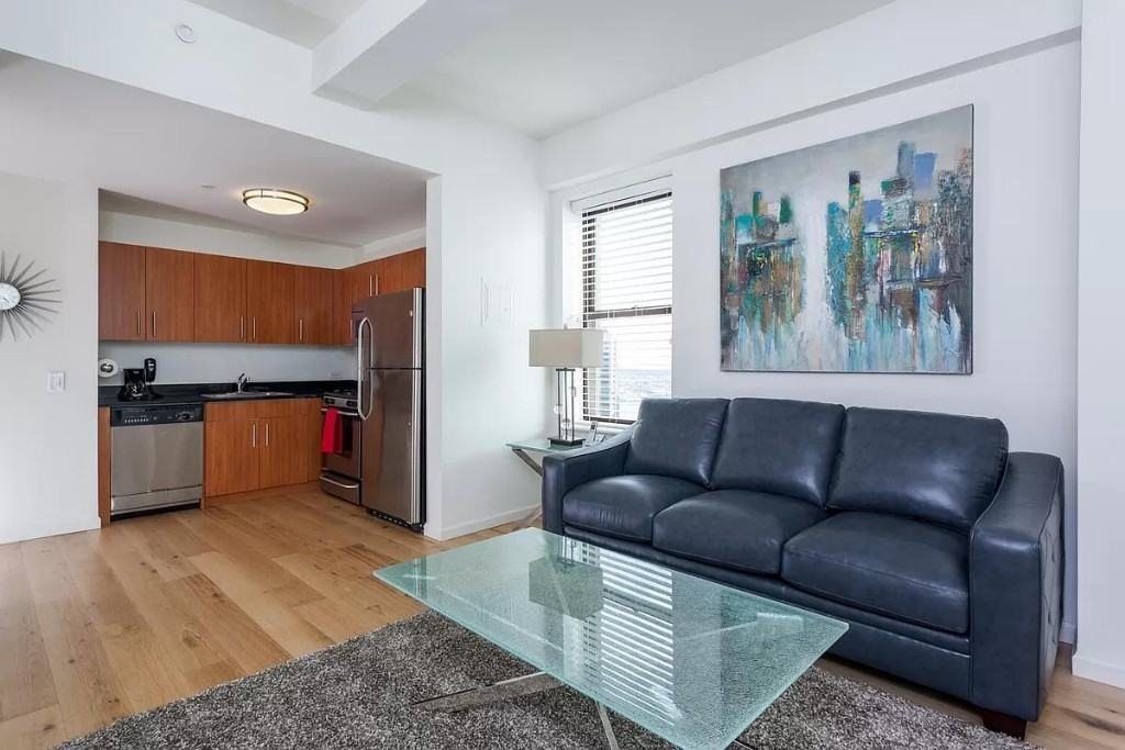 West St #43B - Photo 2 of 20