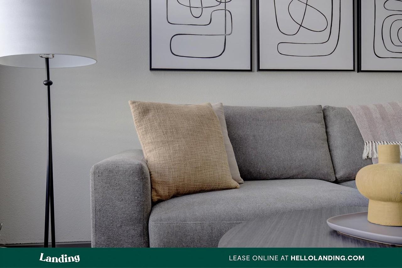 1415 N Main Ave - Photo 2 of 50