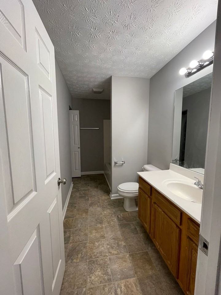 324/326 CPI - Photo 3 of 5