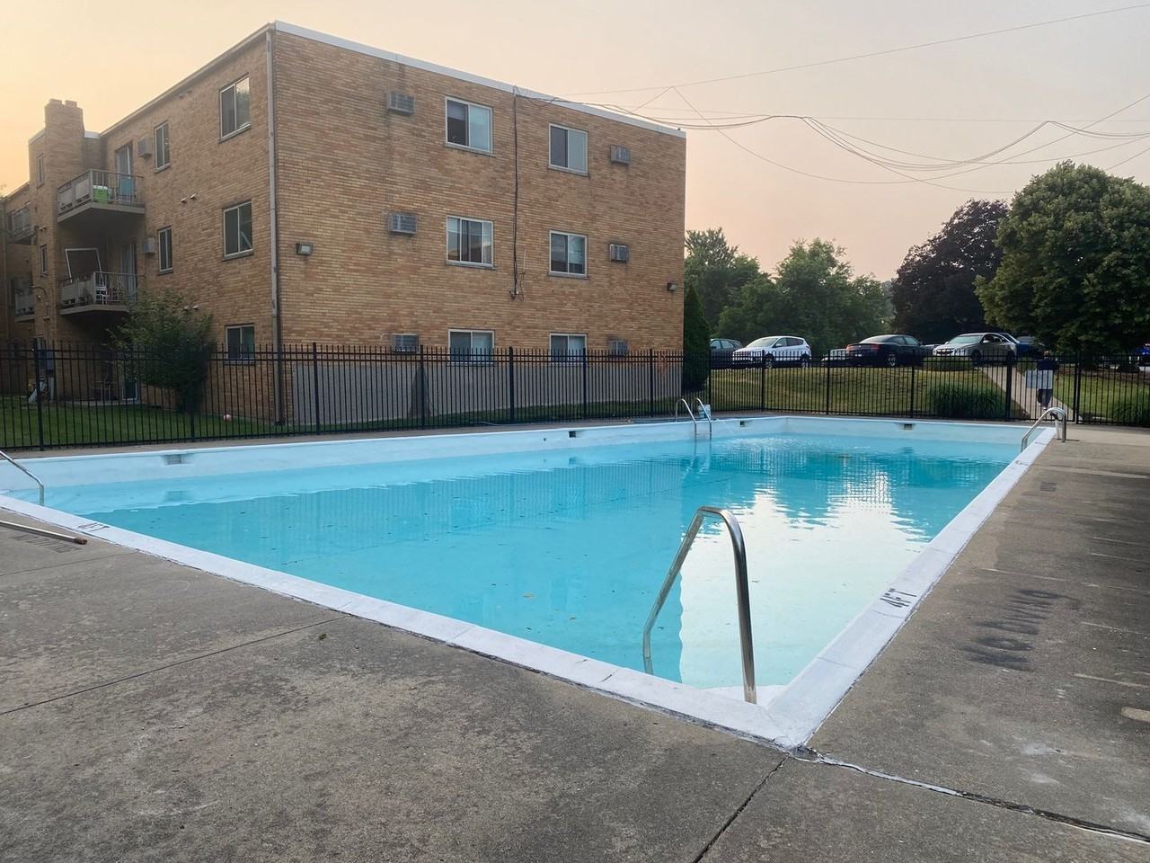 1836 Sunset Ave - Photo 3 of 8